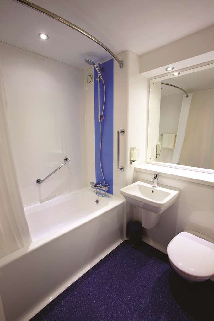 Travelodge London Barking Стая снимка